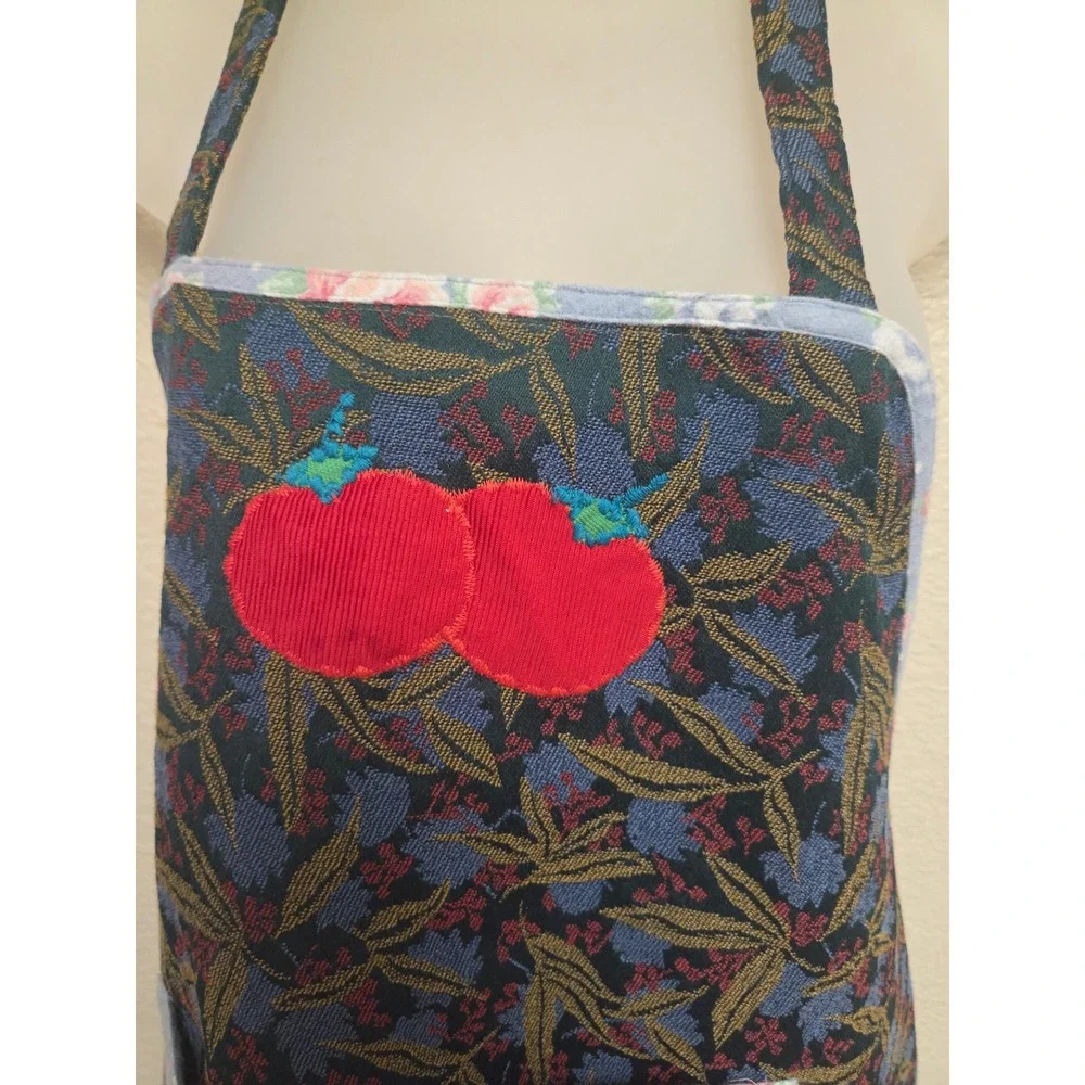 Quilted Kitchen Apron Apples Embroidery Blue Floral Cottagecore‎ Women's